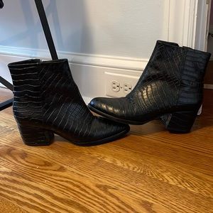Black j. McLaughlin Gwyneth Black Croc Booties